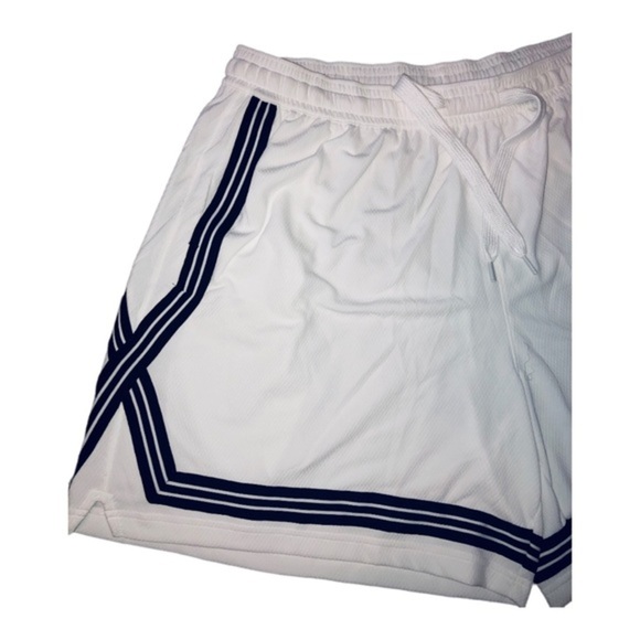 Nike‎ Dri-FIT Swoosh Fly Women’s black & white Basketball Shorts Size XXL new - Picture 10 of 15